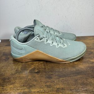 Nike Metcon 5 Training Shoes Green Tan Sneakers‎ Men's Size 12